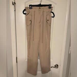 Flowy pants with tie